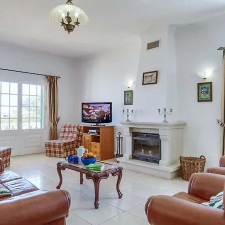 Olhos De Agua Sleeps 6 Pool Air Con Wifi Olhos de Agua (Albufeira)