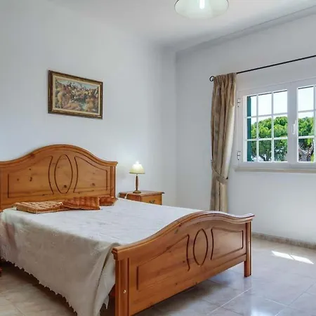 Olhos De Agua Sleeps 6 Pool Air Con Wifi *