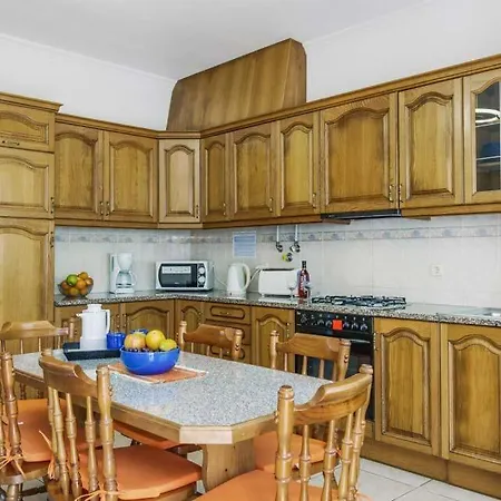 Olhos De Agua Sleeps 6 Pool Air Con Wifi Villa *